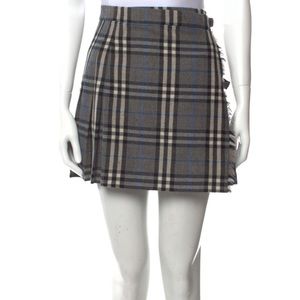 Burberry Plaid Wool Pleated Mini Skirt